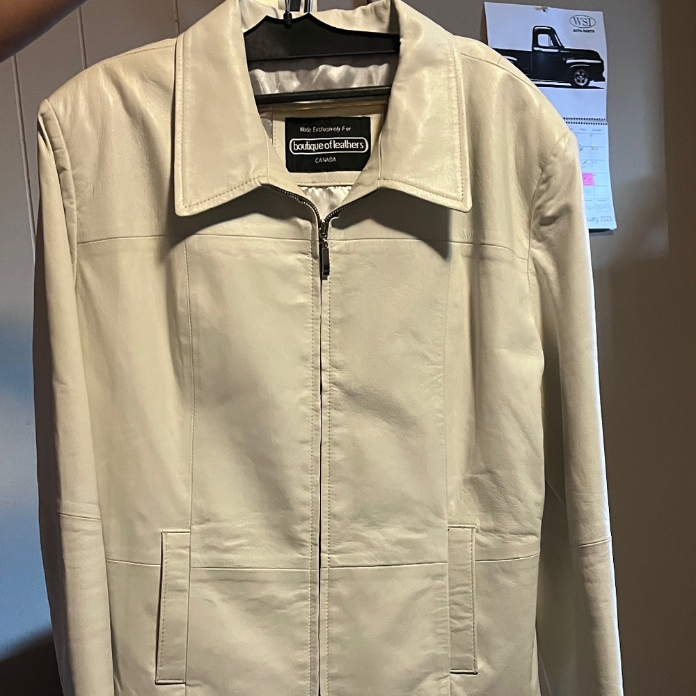 Leather jacket - Picture 1 of 1